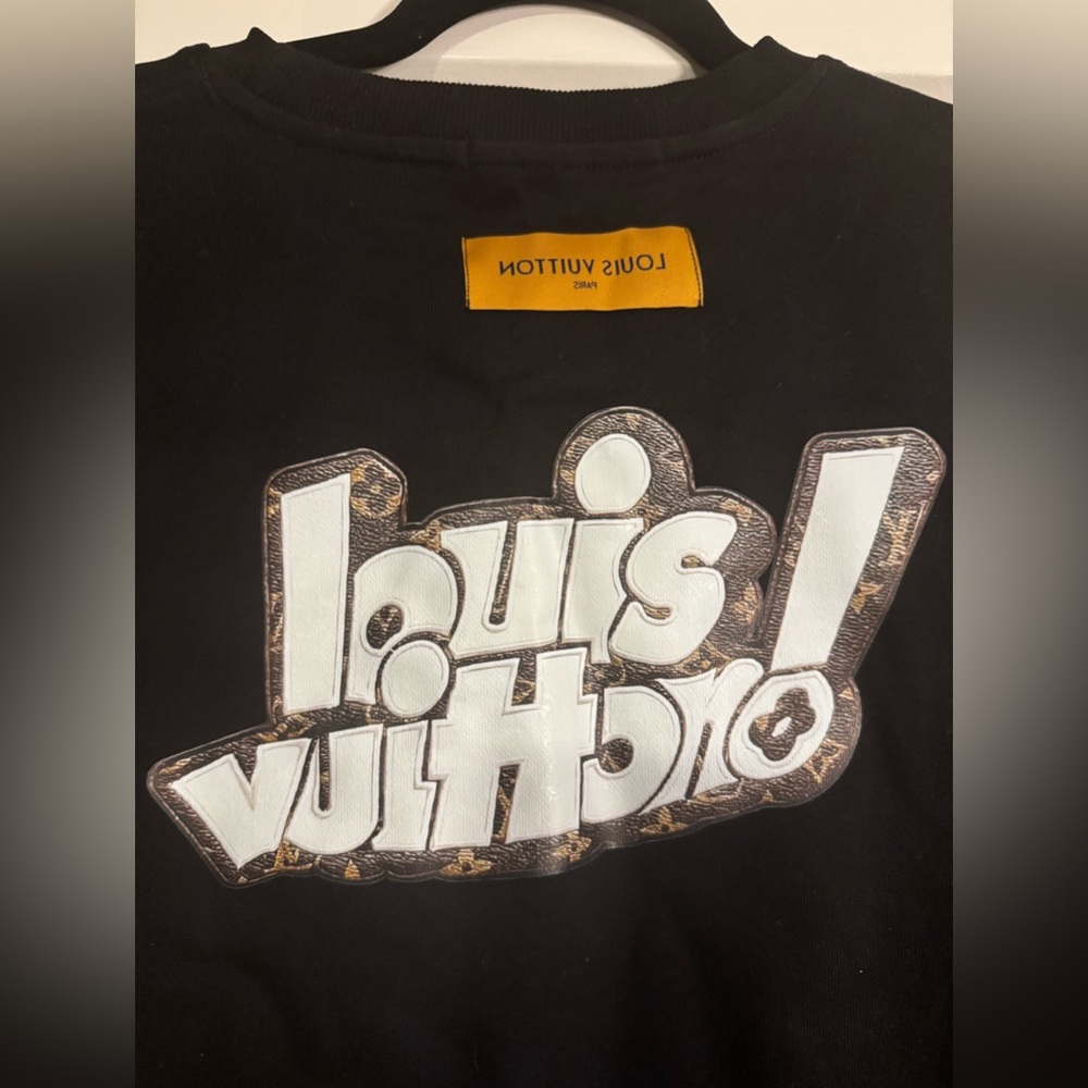 ✨ Louis Vuitton Monogram Patch Crewneck – Large | Rare Streetwear Icon 🖤